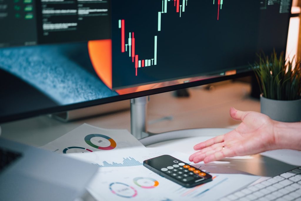 How Professional Traders Stay Calm During Market Volatility: 6 Proven Techniques How Professional Traders Stay Calm During Market Volatility: 6 Proven Techniques — Photo by Jakub Żerdzicki on Unsplash